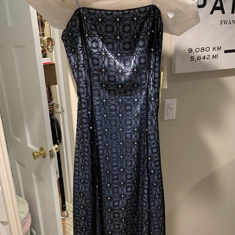 Adrianna Papel NEW WITH TAGS size 10